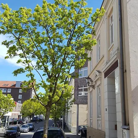 Harmsstrasse 13 *